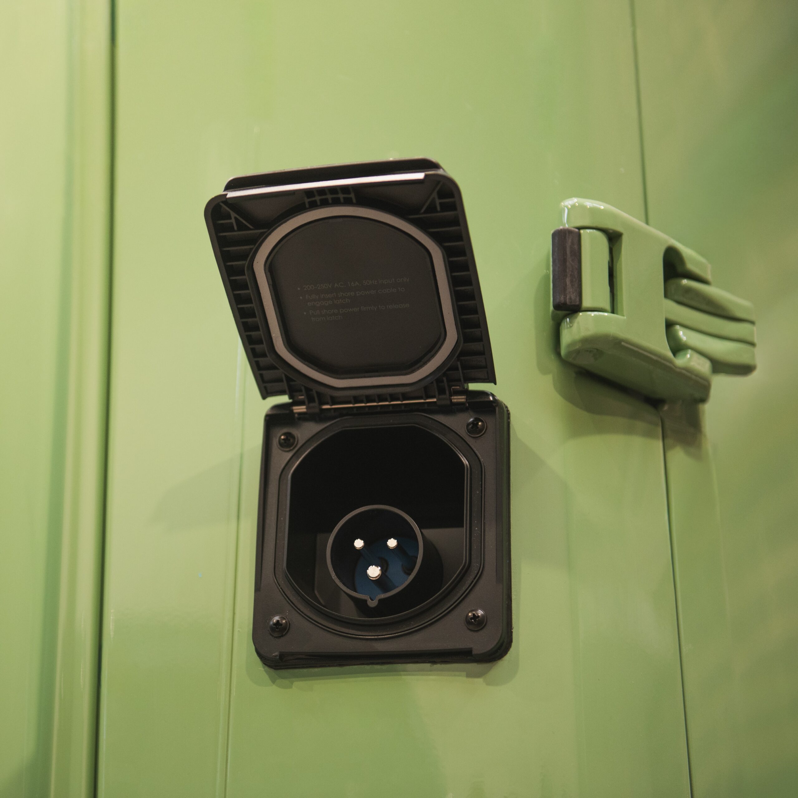 shore power inlet scanstrut roam square